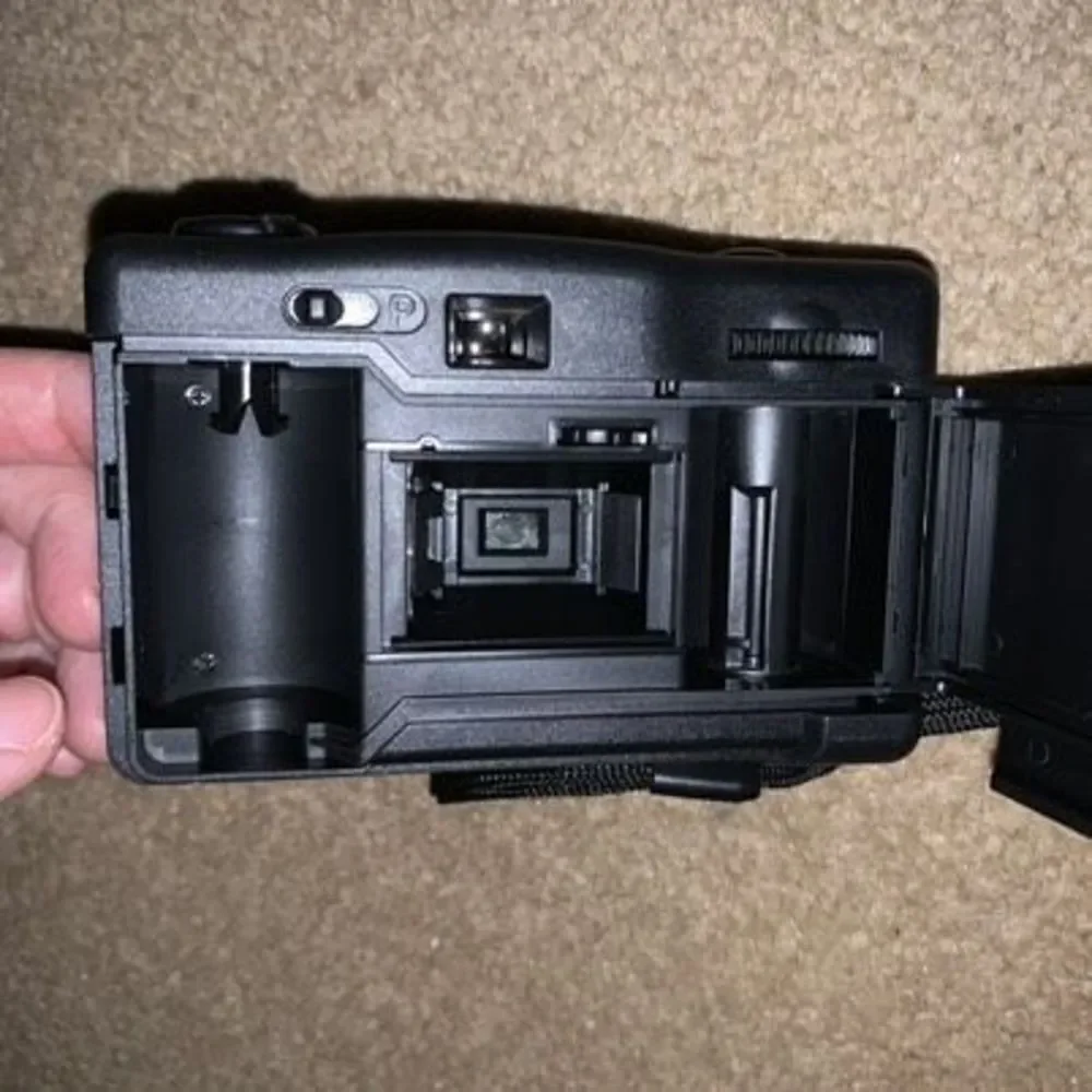 Vivitar Focus Free PN2011 35mm Camera Untested